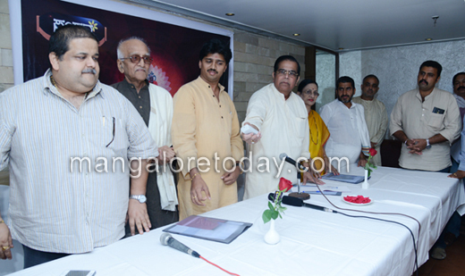 90th birthday celebration of Kashi Mutt seer 1